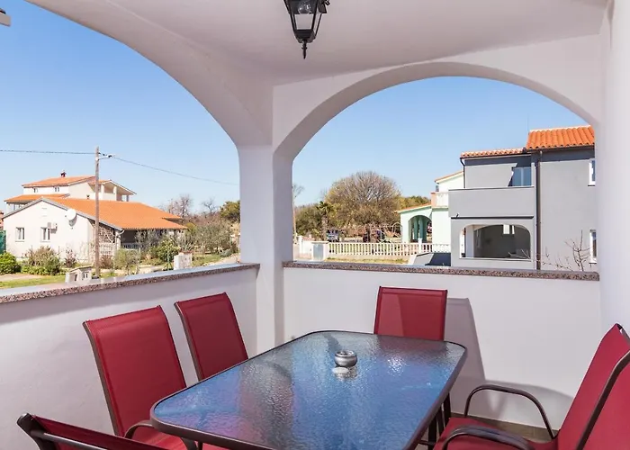 Daire Selina Loborika