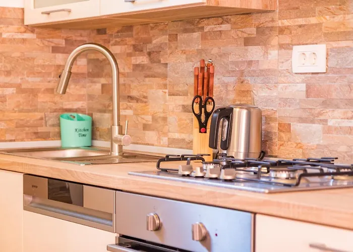 Daire Selina Loborika